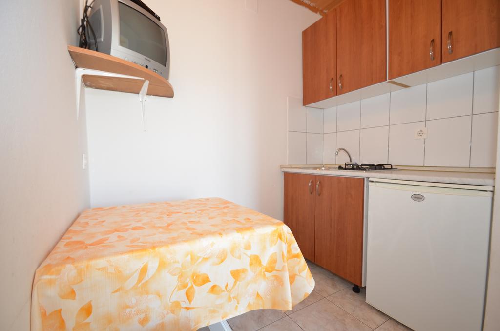 Apartments Cico Starigrad Paklenica Eksteriør bilde