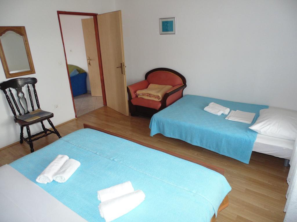 Apartments Cico Starigrad Paklenica Eksteriør bilde