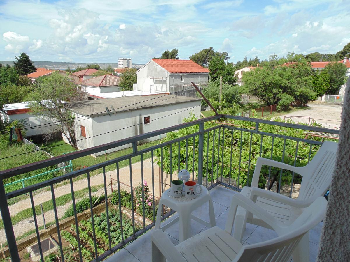 Apartments Cico Starigrad Paklenica Eksteriør bilde