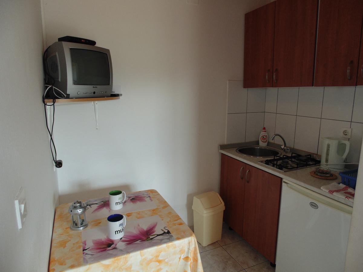 Apartments Cico Starigrad Paklenica Eksteriør bilde